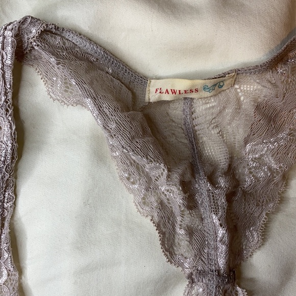 Lace Silver Racer Back Bralette - Picture 2 of 4